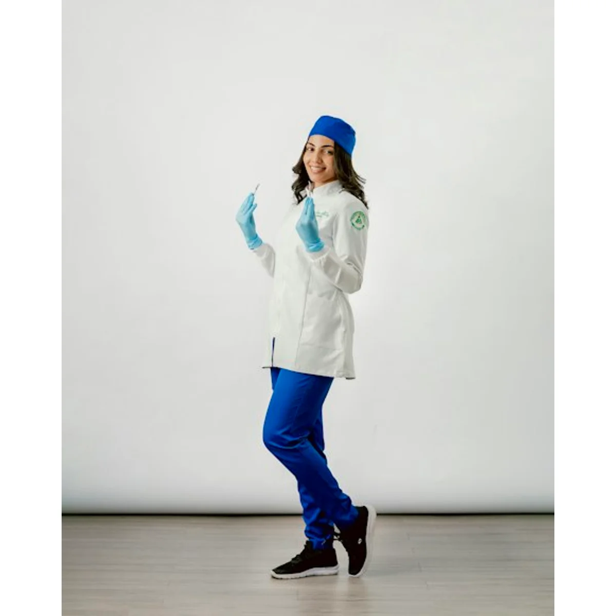 Disposable Scrub Suit (Pack of 100)